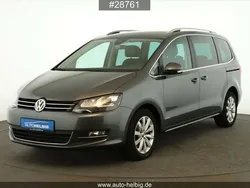 Grau Gebraucht 2021 VW Sharan Highline Van / Kleinbus | 25.990 € (Fairer Preis)