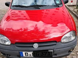 Rot Gebraucht 1996 Opel Corsa Slam Limousine | 850 € (Fairer Preis)