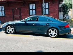 Schwarz Gebraucht 2005 Mercedes CLS500 Limousine | 9.450 € (Fairer Preis)
