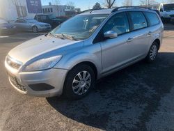 Silber Gebraucht 2010 Ford Focus Kombi | 2.250 € (Fairer Preis)