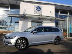 Gelb Gebraucht 2022 VW Passat Elegance Kombi | 25.490 € (Teuer)
