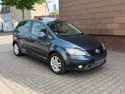 Grün Gebraucht 2007 VW Golf Plus Cross Van / Kleinbus | 2.200 € (Superpreis)