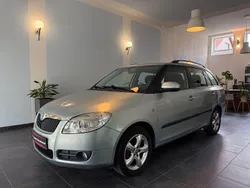 Grün Gebraucht 2009 Skoda Fabia Elegance Kombi | 4.699 € (Fairer Preis)