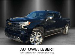 Black / diamond black Neu 2025 Chevrolet Silverado SUV | 82.590 € (Etwas zu teuer)