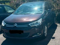 Rot Gebraucht 2011 Citroën C4 Limousine | 4.000 € (Guter Preis)