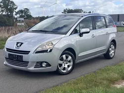 Silber Gebraucht 2012 Peugeot 5008 Allure Van / Kleinbus | 2.250 € (Superpreis)