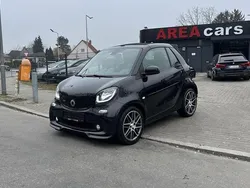 Schwarz Gebraucht 2017 Smart ForTwo Cabrio Brabus Xclusive Cabrio | 20.480 € (Fairer Preis)