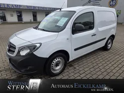 Weiß Gebraucht 2021 Mercedes Citan 111 Van / Kleinbus | 15.708 € (Fairer Preis)