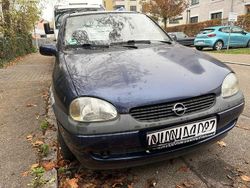 Blau Gebraucht 1999 Opel Corsa Edition Limousine | 1.500 € (Fairer Preis)