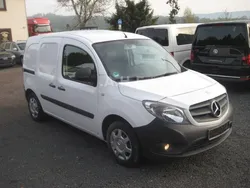 Weiß Gebraucht 2016 Mercedes Citan 109 Van / Kleinbus | 10.900 € (Fairer Preis)