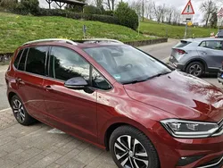 Rot Gebraucht 2019 VW Golf Sportsvan Van / Kleinbus | 19.650 € (Fairer Preis)