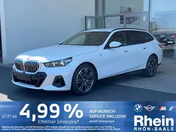 Weiß Gebraucht 2024 BMW 520 M Sport Kombi | 54.940 € (Superpreis)