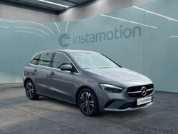 Grau Gebraucht 2023 Mercedes B180 Progressive Van / Kleinbus | 28.640 € (Guter Preis)