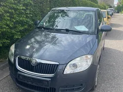 Grau Gebraucht 2008 Skoda Fabia Kleinwagen | 1.600 € (Guter Preis)