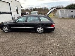 Schwarz Gebraucht 2003 Mercedes E320 Limousine | 1.900 € (Superpreis)