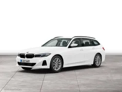 Weiß Gebraucht 2022 BMW 320 Kombi | 32.580 € (Fairer Preis)