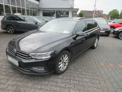 Deep black perleffekt Gebraucht 2021 VW Passat Business Kombi | 18.488 € (Fairer Preis)
