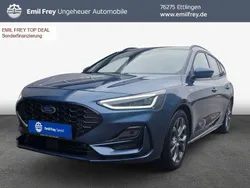 Chrome blue metallic Gebraucht 2023 Ford Focus ST-Line Kombi | 24.500 € (Guter Preis)