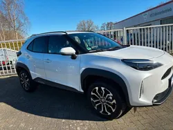 Weiß Neu 2024 Toyota Yaris Cross Team SUV | 28.200 € (Fairer Preis)