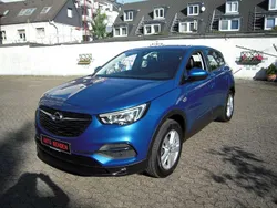 Blau Gebraucht 2020 Opel Grandland X Innovation SUV | 13.950 € (Guter Preis)