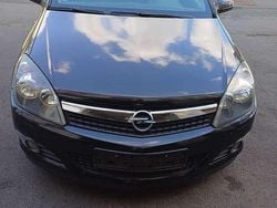 Gebraucht 2009 Opel Astra Selection Limousine | 1.550 € (Guter Preis)