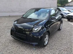 Schwarz metallic (metallic) Gebraucht 2022 Smart ForFour Electric Drive Kleinwagen | 9.990 € (Fairer Preis)