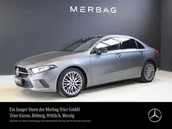 Grau Gebraucht 2021 Mercedes A200 Night Limousine | 27.960 € (Fairer Preis)