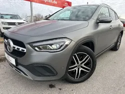 Mountaingrau magno Gebraucht 2021 Mercedes GLA220 SUV | 25.900 € (Superpreis)