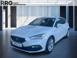 Weiß Gebraucht 2024 Seat Leon Style Limousine | 23.990 € (Superpreis)