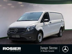 Weiss / arktikweiss Gebraucht 2022 Mercedes Vito Van / Kleinbus | 27.894 € (Guter Preis)