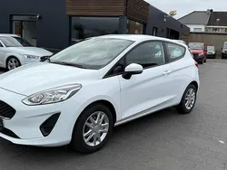Weiß Gebraucht 2017 Ford Fiesta Kleinwagen | 5.300 € (Guter Preis)