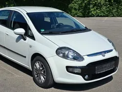 Weiß Gebraucht 2011 Fiat Punto Evo Kleinwagen | 4.300 € (Fairer Preis)