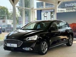 Schwarz Gebraucht 2020 Ford Focus Limousine | 16.970 € (Guter Preis)
