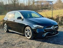Schwarz Gebraucht 2019 Mercedes B200 AMG line Van / Kleinbus | 23.600 € (Fairer Preis)