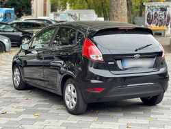 Blau Gebraucht 2013 Ford Fiesta Kleinwagen | 4.100 € (Fairer Preis)