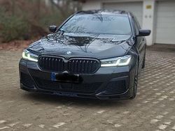 Schwarz Gebraucht 2020 BMW 530 M Sport Kombi | 28.300 € (Etwas zu teuer)