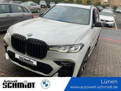 Weiß Gebraucht 2021 BMW X7 M Sport SUV | 60.990 € (Etwas zu teuer)