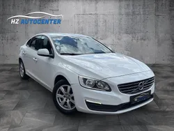 Weiß Gebraucht 2014 Volvo S60 Momentum Limousine | 6.999 €