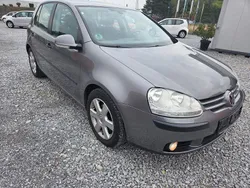 Grau Gebraucht 2004 VW Golf V Trendline Limousine | 1.333 € (Guter Preis)
