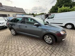 Grau Gebraucht 2017 Skoda Rapid Ambition Kombi | 7.500 € (Fairer Preis)
