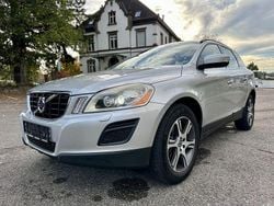 Silber Gebraucht 2010 Volvo XC60 Momentum SUV | 8.980 € (Guter Preis)