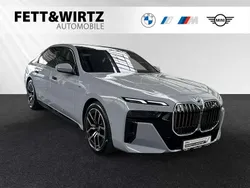 Brooklyn grau metallic Gebraucht 2024 BMW 740 M Sport Limousine | 99.888 € (Fairer Preis)