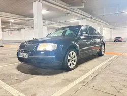 Schwarz Gebraucht 2006 Skoda Superb LAURIN & KLEMENT Limousine | 2.999 €
