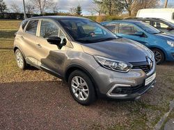 Zweifarbig grau kng + gne Gebraucht 2019 Renault Captur LIMITED SUV | 12.990 € (Etwas zu teuer)
