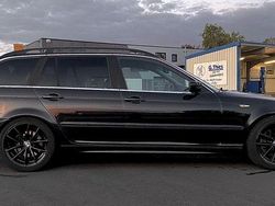 Schwarz Gebraucht 2002 BMW 320 M Sport Kombi | 4.950 € (Fairer Preis)