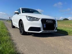 Weiß Gebraucht 2012 Audi A1 Comfort Kleinwagen | 5.480 € (Guter Preis)