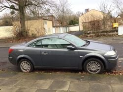 Grau Gebraucht 2006 Renault Mégane Cabriolet Expression Cabrio | 2.500 € (Guter Preis)