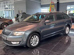 Grau Gebraucht 2016 Skoda Octavia Style Kombi | 12.995 € (Fairer Preis)