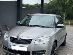 Braun Gebraucht 2009 Skoda Fabia Classic Limousine | 2.950 € (Fairer Preis)