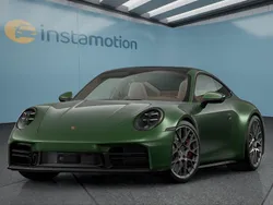 Grün Neu 2025 Porsche 911 Carrera 4S Coupé | 216.749 €